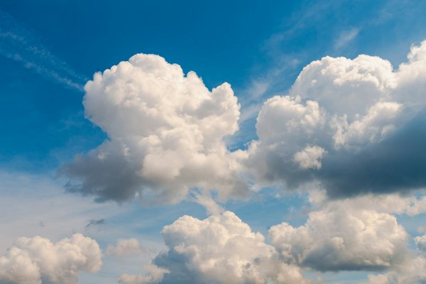 Quelles sont les meilleures pratiques pour la gestion des données dans les environnements cloud hybride?